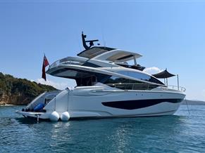 PEARL MOTOR YACHTS Pearl 62