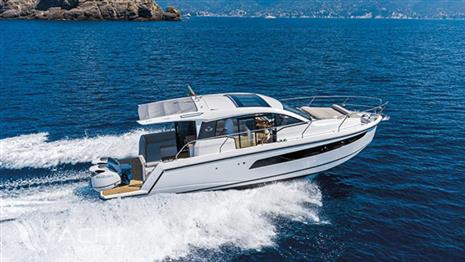 Sealine C335V