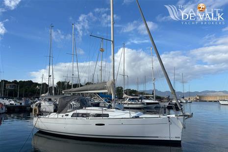 Beneteau Oceanis 34 - Picture 1