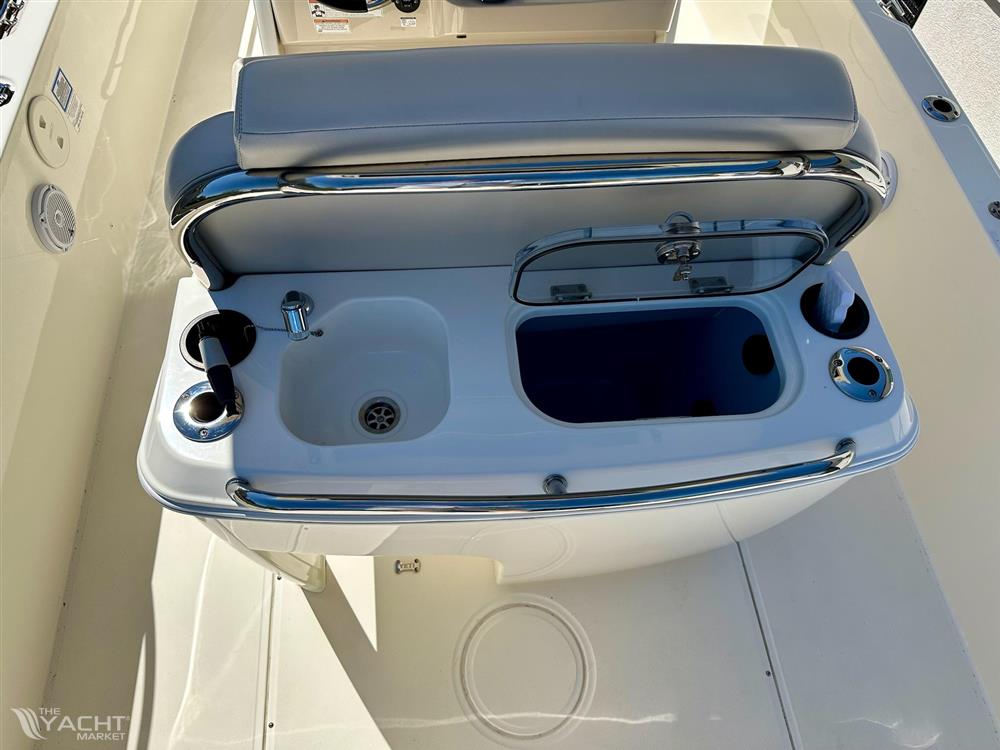 2018 Boston Whaler