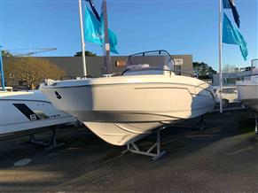 BENETEAU FLYER 8 SPACEDECK