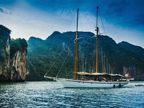 TOP GAFF SCHOONER SCHOONER