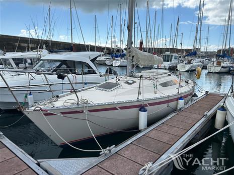 Beneteau First 28