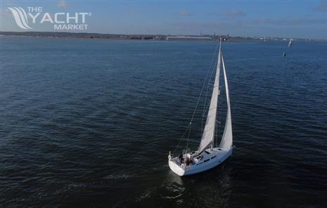 Hanse 348