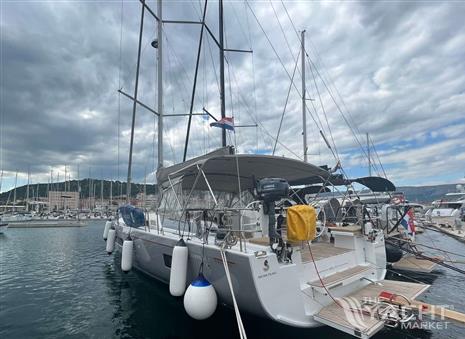 BENETEAU OCEANIS 51.1