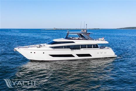 Ferretti Yachts 850