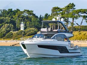 Fairline Squadron 58