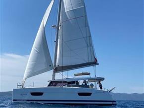 Fountaine Pajot Lucia 40