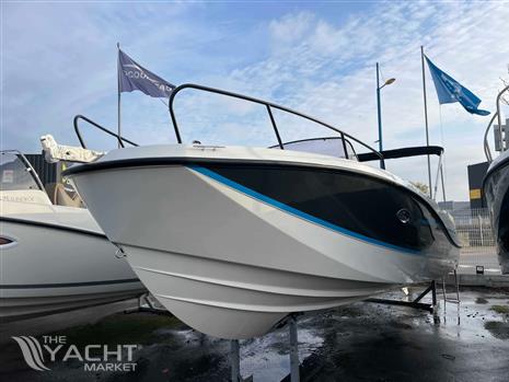 QUICKSILVER QUICKSILVER ACTIV 755 SUNDECK