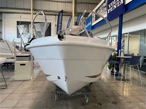 B2 MARINE CAP FERRET 522 SUNDECK