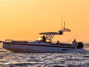 Axopar 28 T-Top