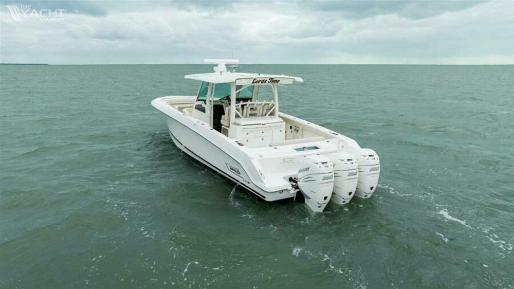 2018 Boston Whaler