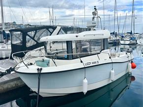 Quicksilver 675 Pilothouse