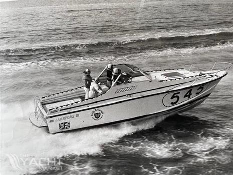 W.A. Souter &amp; Sons Custom race-boat