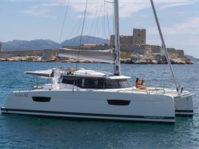 Fountaine Pajot Astrea 42