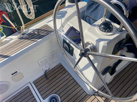 BENETEAU OCEANIS 38