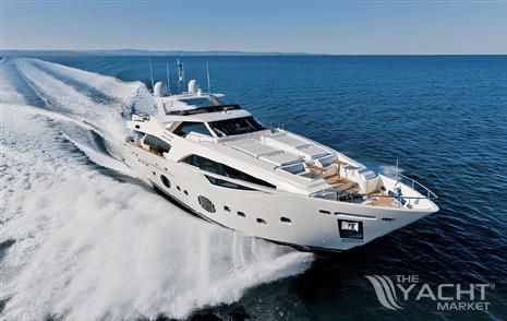 FERRETTI FERRETTI CUSTOM LINE 100