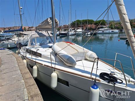 BENETEAU OCEANIS 38