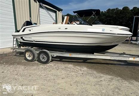 Bayliner VR5 OB - 2021 Bayliner VR5 OB - Photo #1