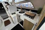 Motorcat MC29 - Galley