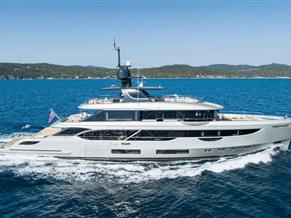 Benetti Oasis 40M