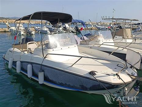 QUICKSILVER QUICKSILVER ACTIV 605 SUNDECK