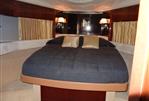 Princess Yachts V56 - Princess V56 Forward Master Cabin