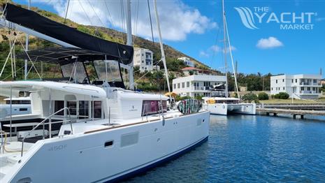 Lagoon Lagoon 450F - Used Sail Catamaran for sale