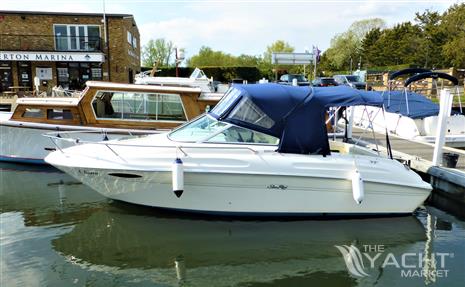 Sea Ray 215 Express Cruiser