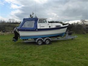 Hardy Bosun 20 -  inc  VG trailer, bow thruster and more.