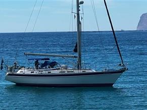 Hallberg Rassy 42