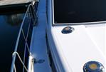 Broom 38 Ocean - Starboard side deck