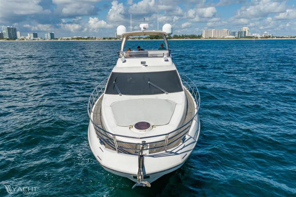 2011 Azimut