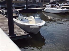 Cobia 220 DC