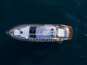 Pershing 6X