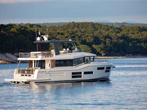 BENETEAU GRAND TRAWLER 62