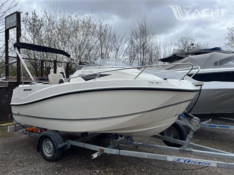 Quicksilver 455 ACTIV CABIN