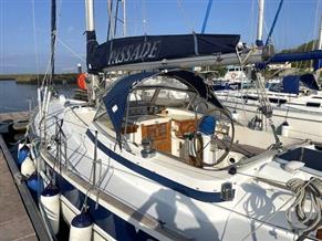 Hallberg Rassy 352