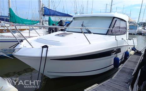 BENETEAU ANTARES 8.80