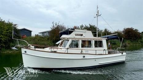 Grand Banks 32