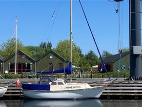- Beneteau Evasion 28