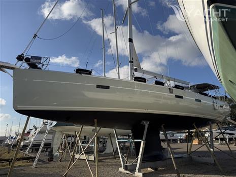 Bavaria Cruiser 51 - 2017 Bavaria Cruiser 51 1