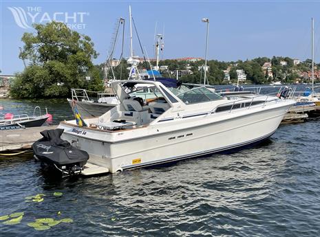 Sea Ray 390 Express Cruiser