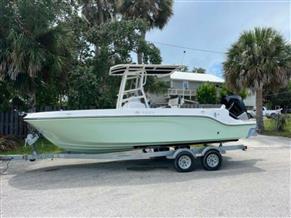Bayliner Trophy T22CX