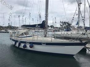 HALLBERG RASSY HALLBERG RASSY 352