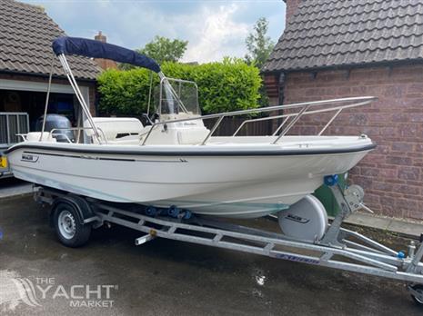 Boston Whaler 16 Dauntless