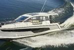 Sealine C335