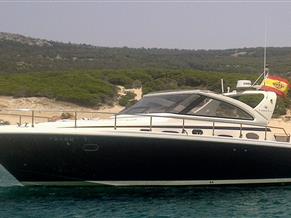 Cayman Yachts 38WA