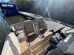 Quicksilver Activ 555 Open