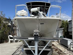 Twin Vee  22 Ocean Cat